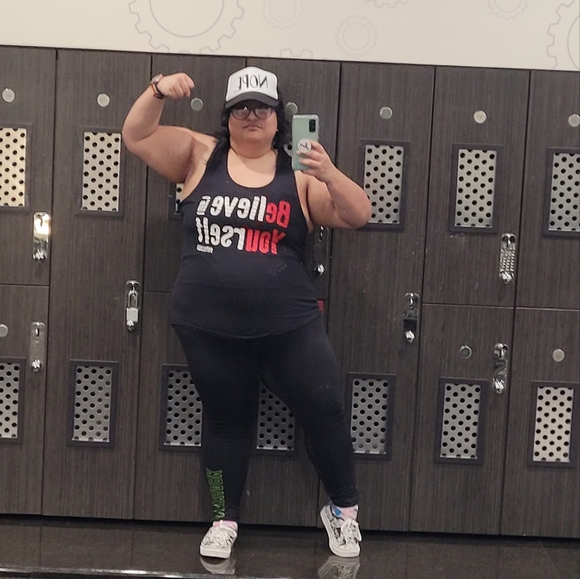 Meet your Posher, Melissa - Picture 5 of 5